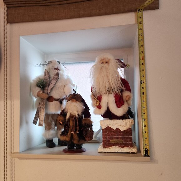 Santa Figurine with Skis - Picture 9 of 9